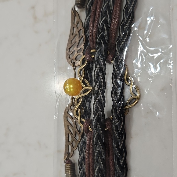 🔵 PU Leather and Alloy Bracelet with Heart & Wings - Picture 2 of 3